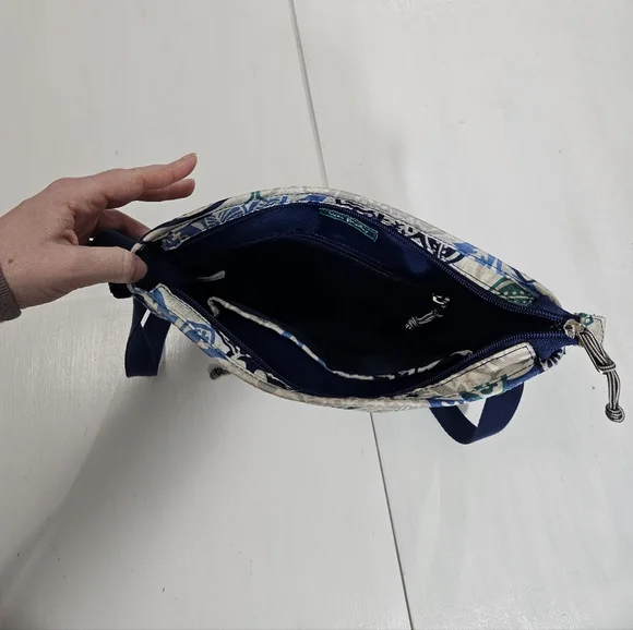 Vera Bradley floral cross body bag - Picture 8 of 12